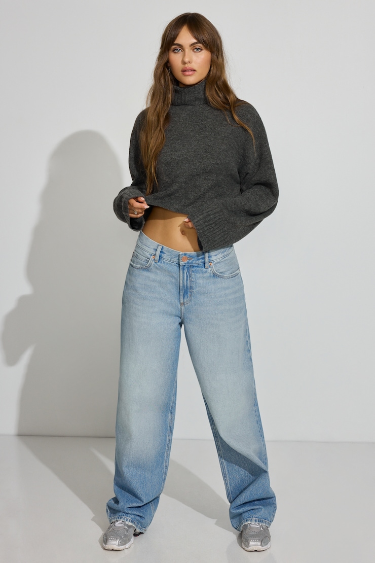 Spongy Cropped Turtleneck Gray - Image 2
